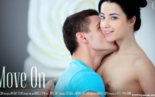 Taissia A, Maxmilian Dior - Move On [FullHD]