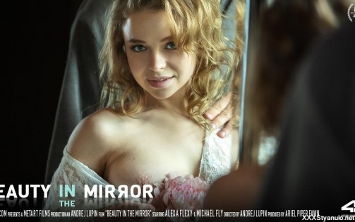 Alexa Flexy - Beauty In The Mirror [FullHD]