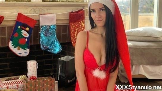 Horny69Rabbits - Bad Girl Got Her Christmas Present From Santa Claus 2020 [FullHD]