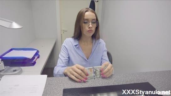 LuxuryGirl - Cashier Fucked The Customer Right In The Bank. [FullHD]