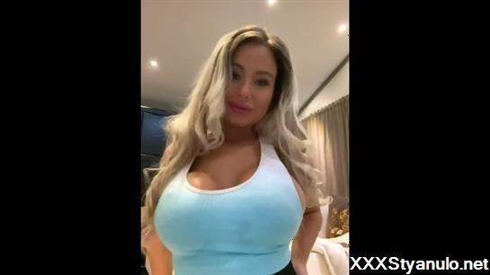 SWE MANDA - Fitness Milf With Huge Tits Talking Dirty [SD]