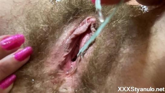 CutieBlonde - I Came Twice During My Period ! Close Up Hairy Pussy Big Clit Torturing Dripping Wet Orgasm [FullHD]
