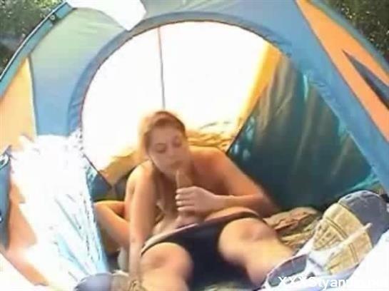 Amateurs - Outdoor Fucking In Tent [SD]