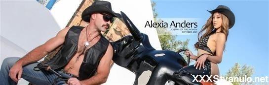 Alexia Anders - Alexia Rides Like An Expert Cowgirl [HD]