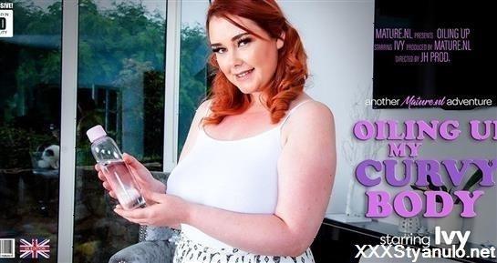 Ivy - Naughty Mom Ivy Is Oiling Up Her Curvy Body [HD]