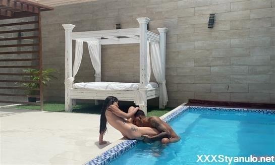 Swimming Pool Videoxxx - Model Ria Pool Free Porn Video - XXX Styanulo