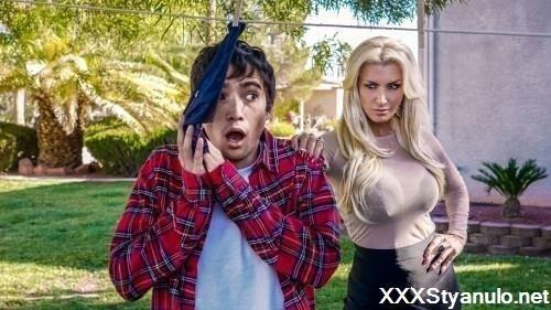 Brittany,rews - Pounding The Panty Thief [SD]