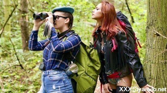 Veronica Leal, Taylee Wood - Slim And Thicc Girl Threesome [SD]