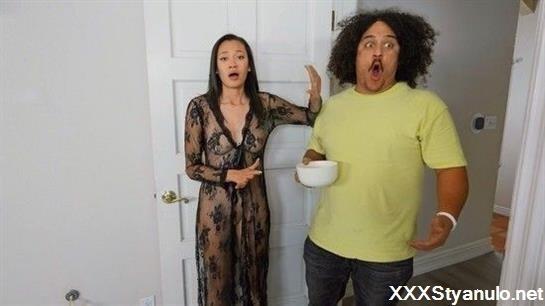 Krissy Lynn, Madi Laine - Sneaky Milf Seduces Daughters Boyfriend [HD]