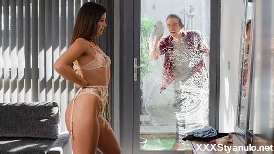 Ruby Sims - Window Teaser And The Pussy Pleaser [HD]