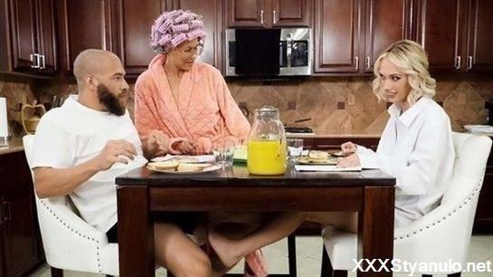 Sky Pierce - Breakfast Sex With Extra Oil [HD]