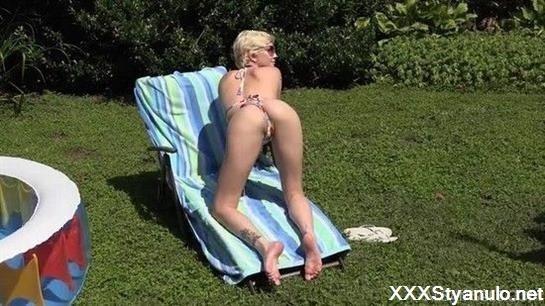 Skye Blue - Photoshoot [SD]