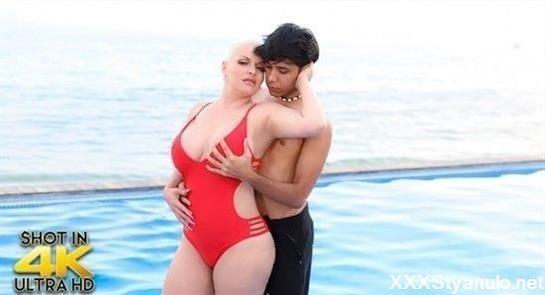 Dasha Sex - With Her Nephew At The Beach [SD]