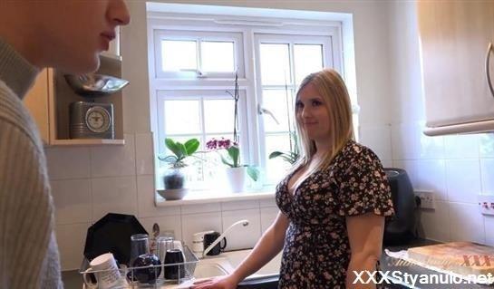 Charlie Rae - 32Yo Bbw Milf Charlie Raes Ajxxx Debut! [FullHD]