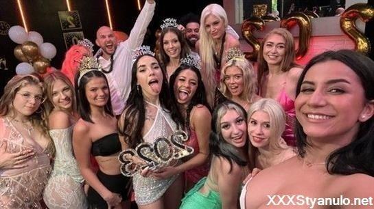 Serena Santos, Slay Savage, Roxie Sinner, Gaby Ortega - In The Vip [SD]