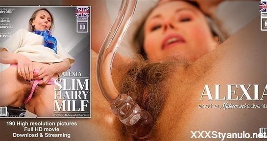 Alexia - Slim British Milf Alexia Loves Playing With Her Hairy Pussy When Shes Alone [FullHD]