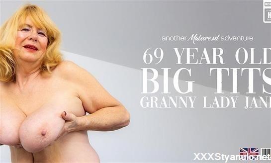 Lady Jane - Big Natural Tits Granny Lady Jane Is A British Nympho Who Loves To Play With Her Shaved Pussy [FullHD]