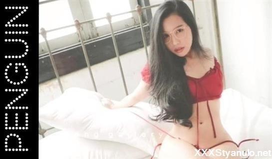 PENGUIN - Thai Nerd Girl Showcases Big Booty In Fuck [FullHD]