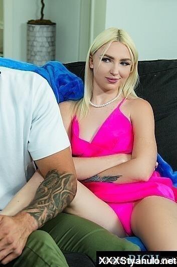 Britt Blair  - Cute Blonde Britt Blair Gets A Foot Rub And A Pussy Pounding [SD]