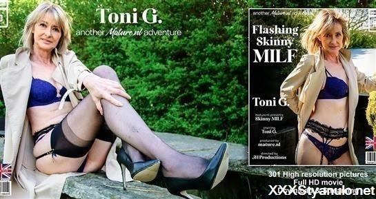 Toni G - Skinny Masturbating British Milf Toni G. Flashes, Teases And Plays With Her Shaved Pussy And Small Tits [FullHD]