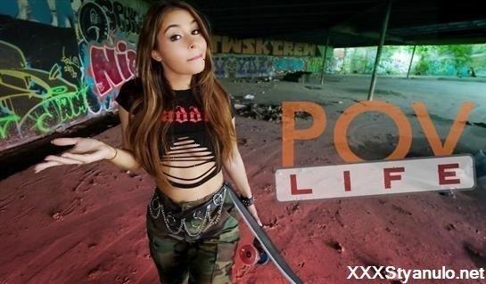 Nicole Aria - The Hot Skater Girl [HD]