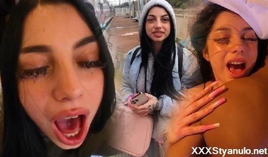 Roma Amor - Cute Chilean Friend Bubble Butt Pounded In A Public Train [FullHD]