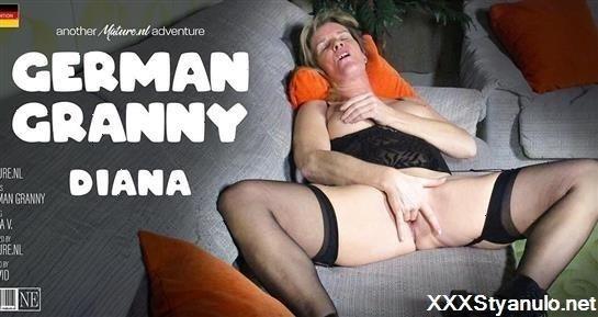 Diana V - Horny German Granny Diana Fingers Her Mature Pussy And Has An Orgasm [FullHD]