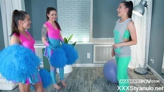 Evelina Darling, Emely Bender, Shelley Bliss - Boosting Morale [SD]