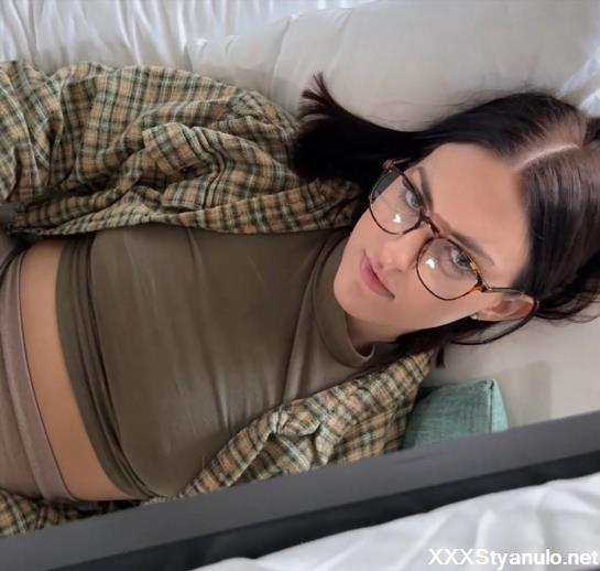 Lucy Lotus - The Bunk Bed Incident [FullHD]