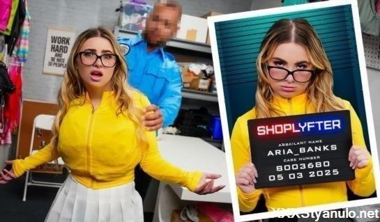 Aria Banks - Case No. 8003680 - Bra Stuffing Brat [FullHD]