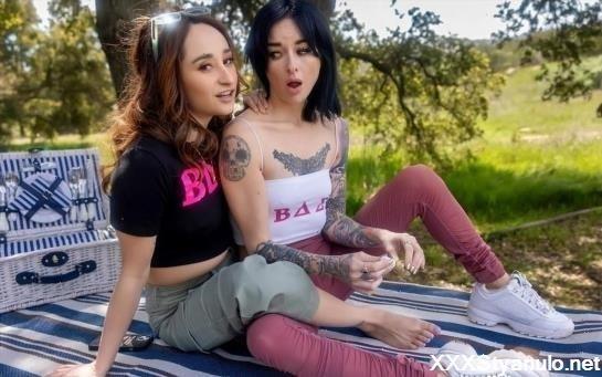 Isabella Nice, Lysagna Delray - Sorority Legacy [FullHD]
