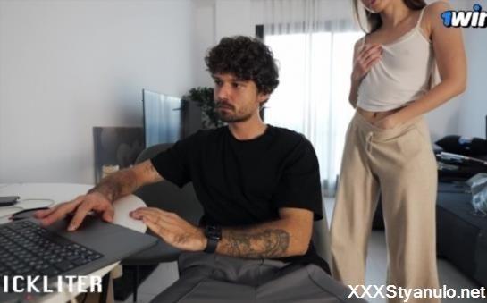 MickLiter - Her Favorite Thing To Do Is Pleasure Me [FullHD]