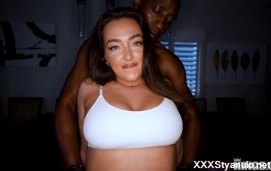 Cassie Lenoir - First Sensual Massage [SD]