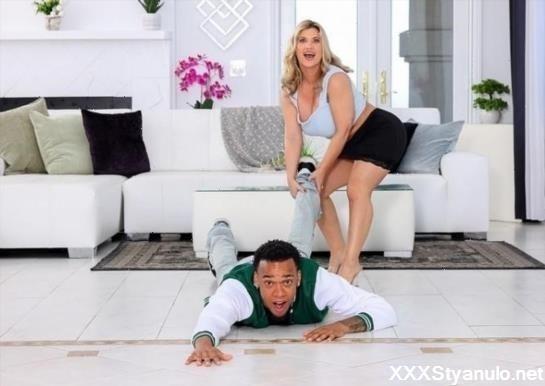 Andie Anderson - Sample The Boyfriend [FullHD]