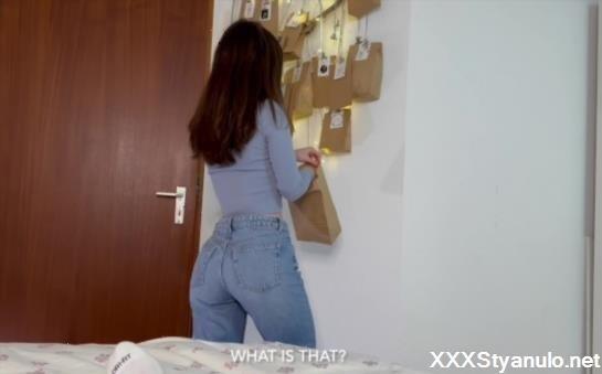 Amateurtwo - Amateur Couple Christmas Fuck Story! [FullHD]