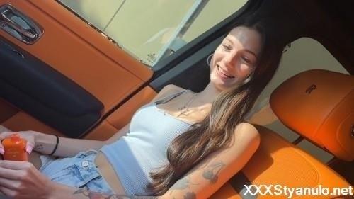 Sophie Tyler - Petite 23 Year Old Sophie Tyler Cheats On Her Boyfriend - Cream Pie [FullHD]