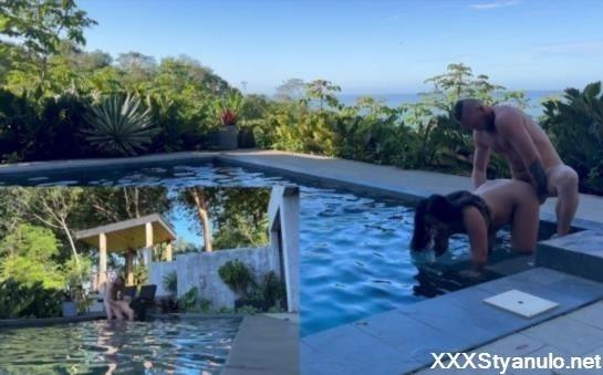 Andy Savage - Outdoors Assfucking And Blowjob At The Pool [FullHD]