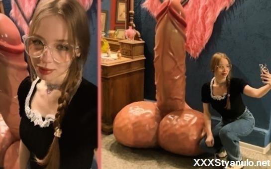 Yuiwoo - Seduced A Shy Student Who Loves Very Big Cocks [FullHD]