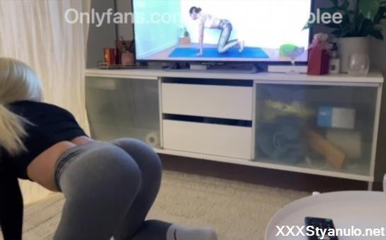 Swedishcouplee - Blonde Swedish Girl Gets Fucked In Yoga Pants [FullHD]