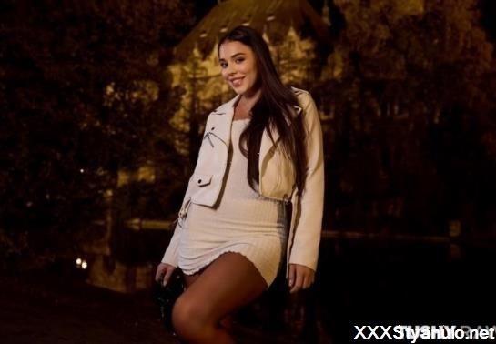 Milan Cheek - Anal-Obsessed Hottie Loves Hard Anal [SD]