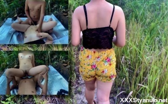 Nature Lover PH - Asking My Girlfriend To Fuck On The Jungle - Nature Lover Ph [FullHD]