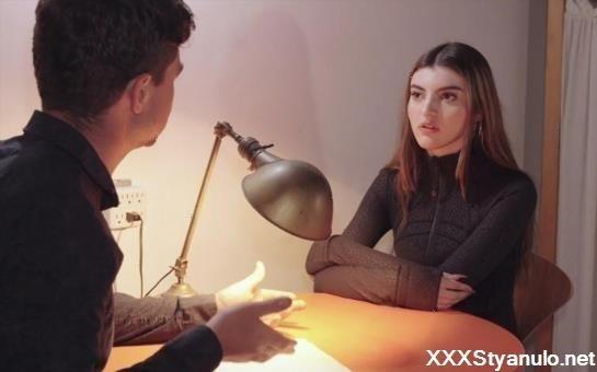 Julia James - Aspiring Spy [SD]