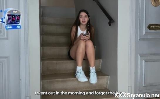 Sugary Kitty - My New Neighbor Lost Her Keys But I Invited Her Over And Fucked Her Tight Pussy And Creampie [FullHD]