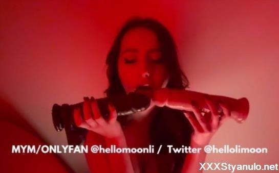 Hellolimoonoff - Hellolimoonoff French Libertine Sucks Her Big Dildo Like A Slut [FullHD]