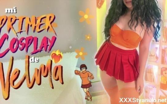 Agatha Dolly - My First Velma Cosplay  Agatha Dolly [FullHD]