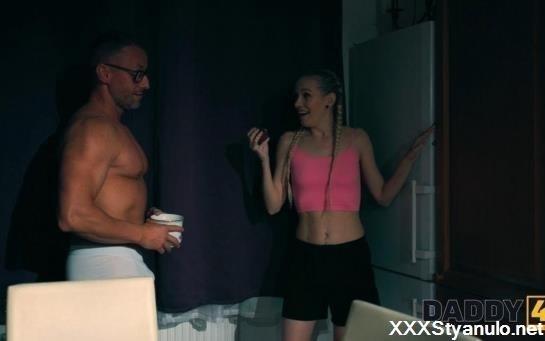 Nela Decker - Rest Stop Romance [SD]