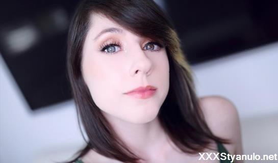 Aphia DeMieux - Amateur Allure Welcomes Aphia Demieux Back For More Pov Sucking, Fucking And Cum Swallowing [FullHD]