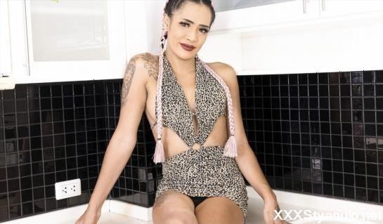 Snow - Snows Kitchen Cock Play [FullHD]