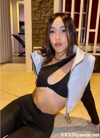 Leathompson - Quits Her Job And Gives Her First Blowjob To Be A Porn Actress - Blowjob [FullHD]