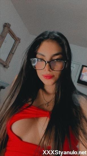 Jocelynlane - Nerdy With Glasses Gives Her First Blowjob To Promote Her Of Account - Blowjob [FullHD]
